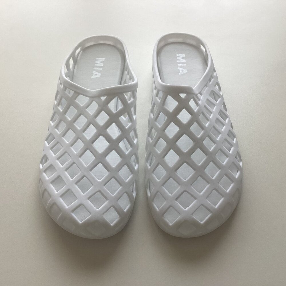 NWOT - MIA Jelly Mule Sandals WOMEN'S 7M